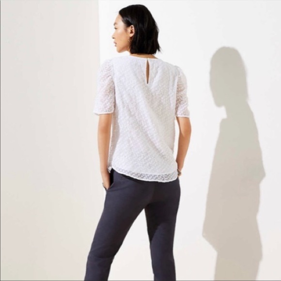 NWOT Super cute Loft blouse with puff sleeves! - Picture 5 of 10